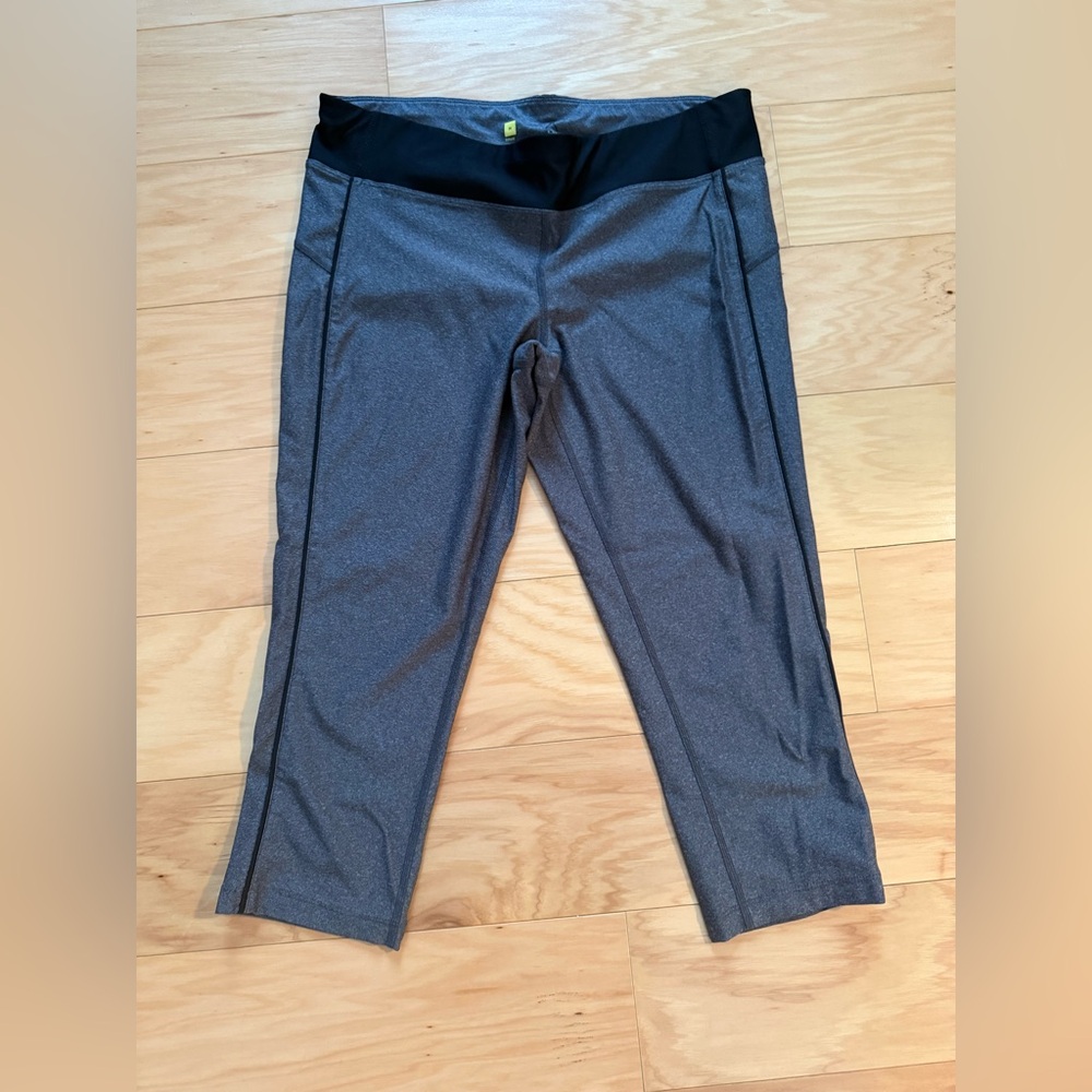 Women's Gray Leggings